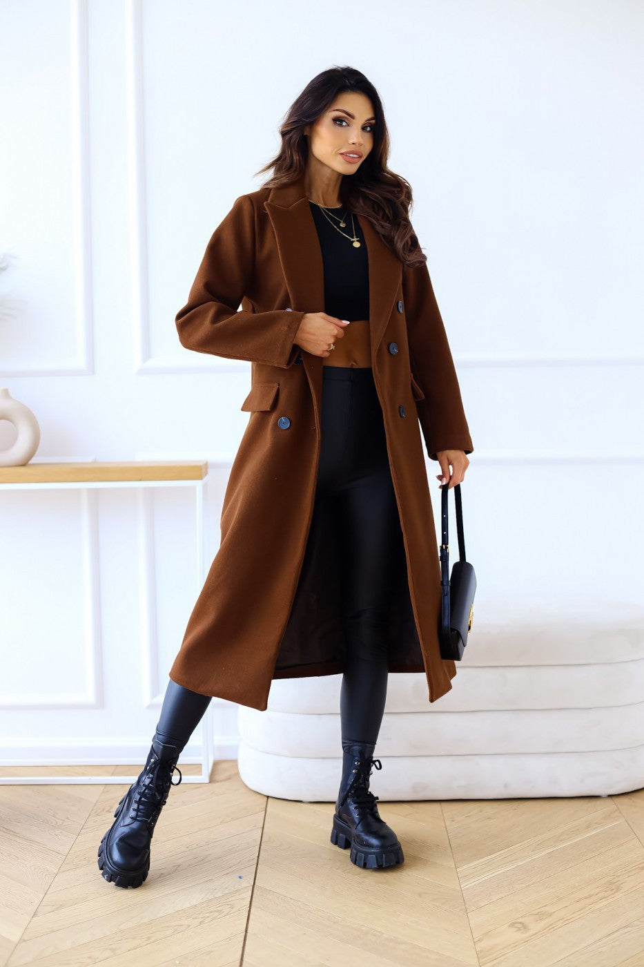 Elara Eleganter Trenchcoat