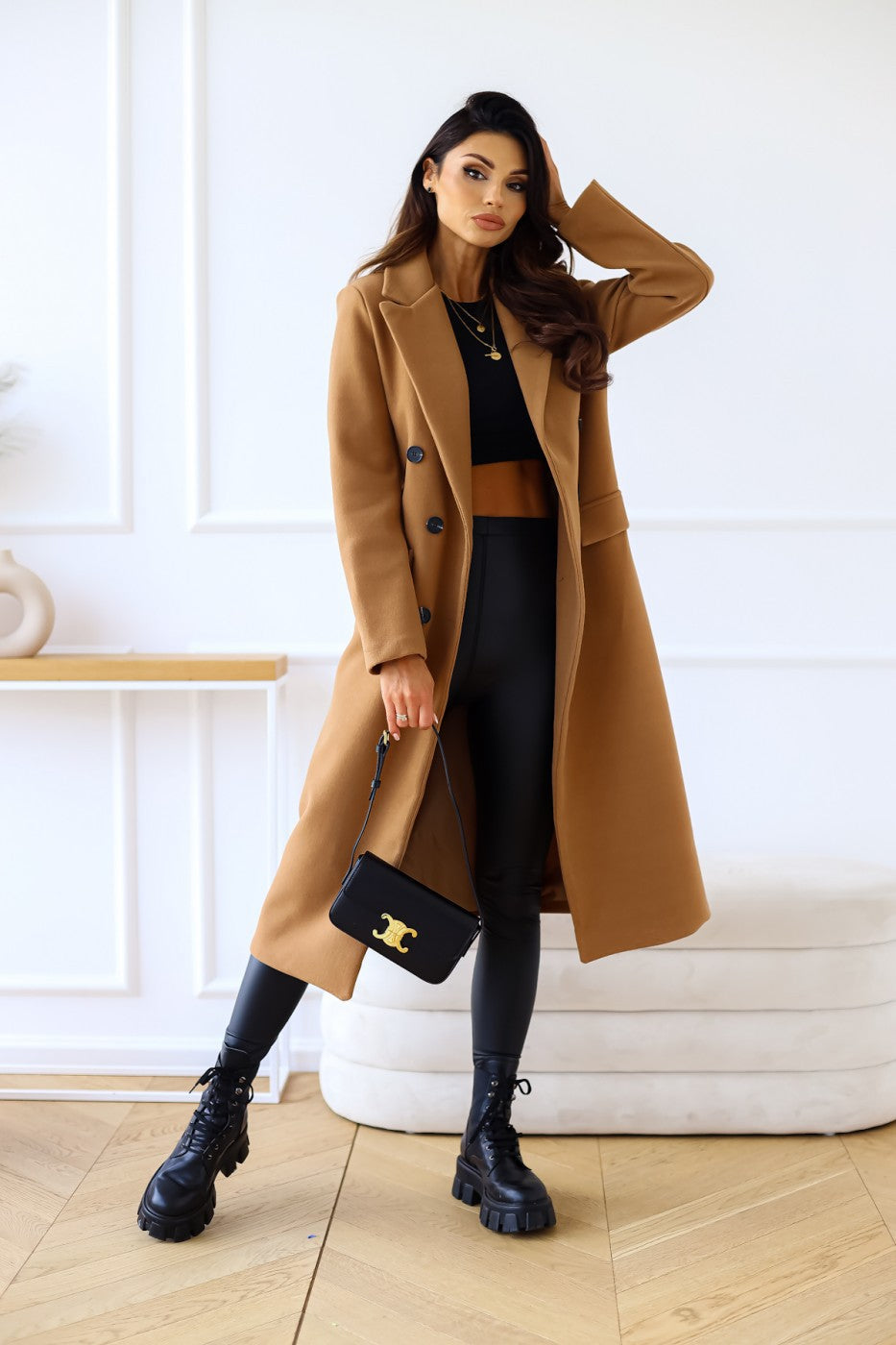 Elara Eleganter Trenchcoat